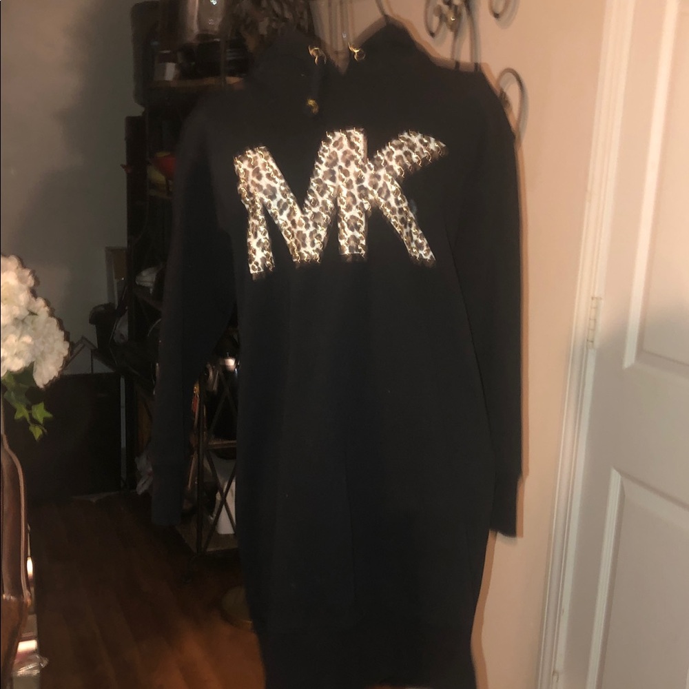 😲😲😲Michael Kors Black Long Sleeve Hoodie Dress/Leopard Print Logo CUTE&COMFY 🥰